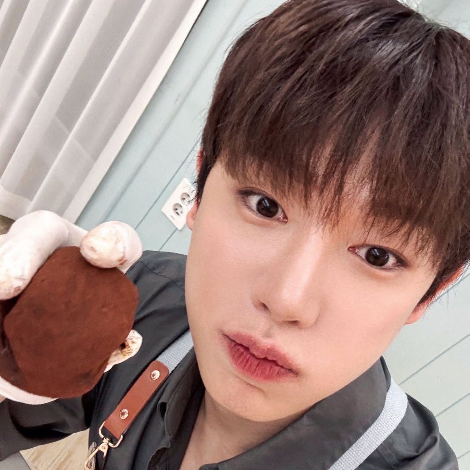 Behind-the-scenes cut of Wonho