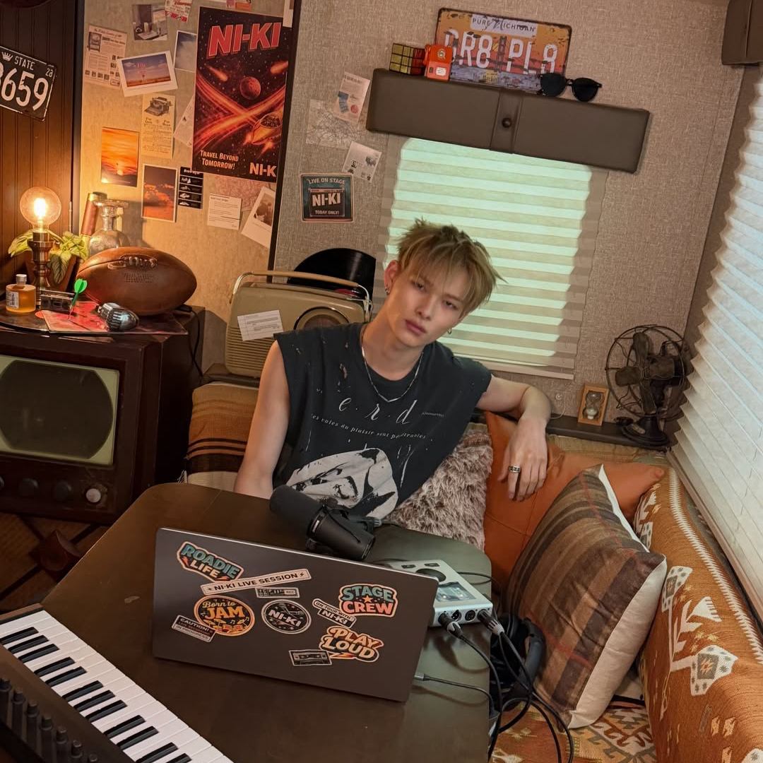 Foto aktivitas terbaru NI-KI (ENHYPEN)