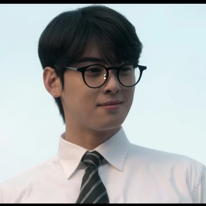Recent activity shot of Eunwoo (ASTRO)
