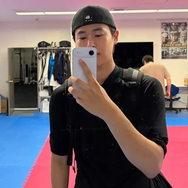 A moment captured by Choi Byungchan's fan