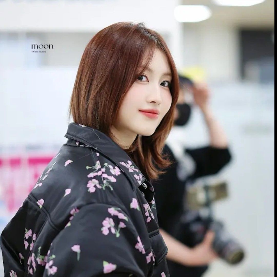 모모 (TWICE) 최근 활동샷