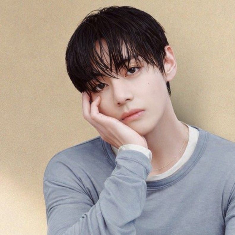 뷔 (방탄소년단) 최근 활동샷