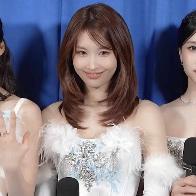 Latest photo of Momo (TWICE)