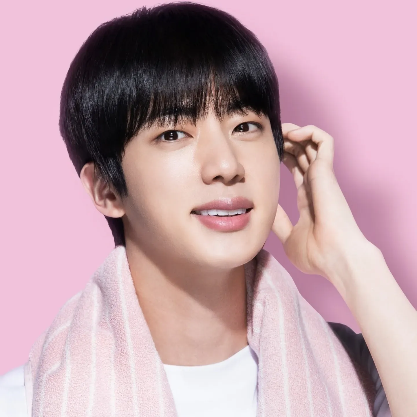 Momen yang diabadikan oleh penggemar Jin (BTS)
