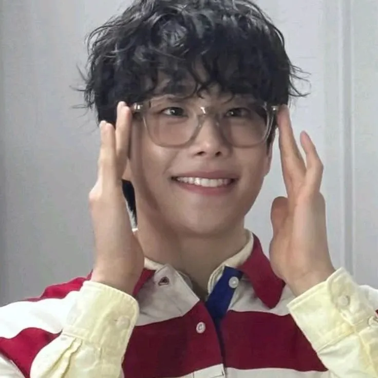 Behind-the-scenes cut of MJ (ASTRO)