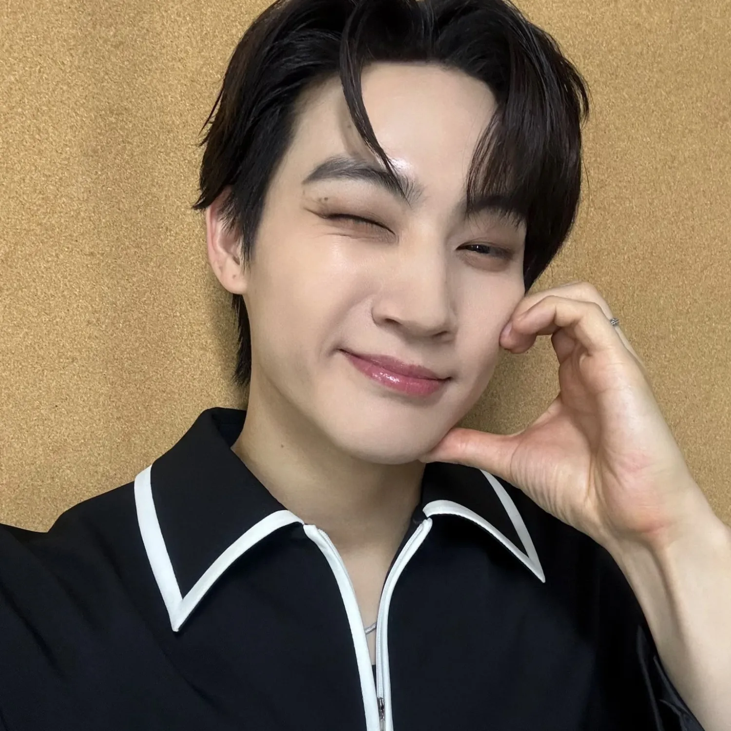 A moment captured by JAY B (GOT7)'s fan