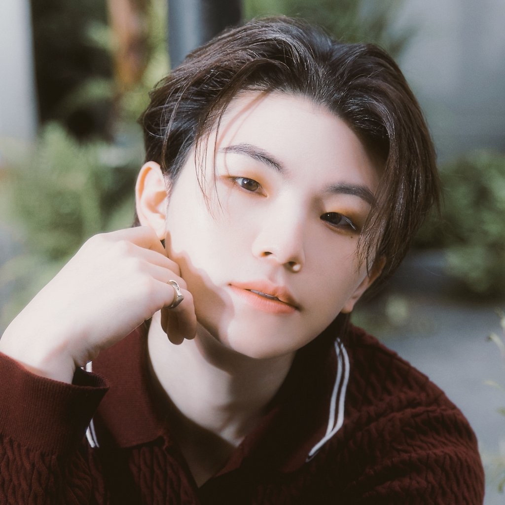 Latest photo of Woozi (SEVENTEEN)