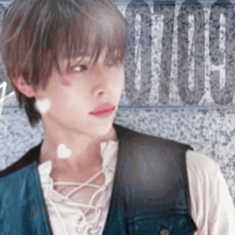 Latest photo of Nicholas (&TEAM)