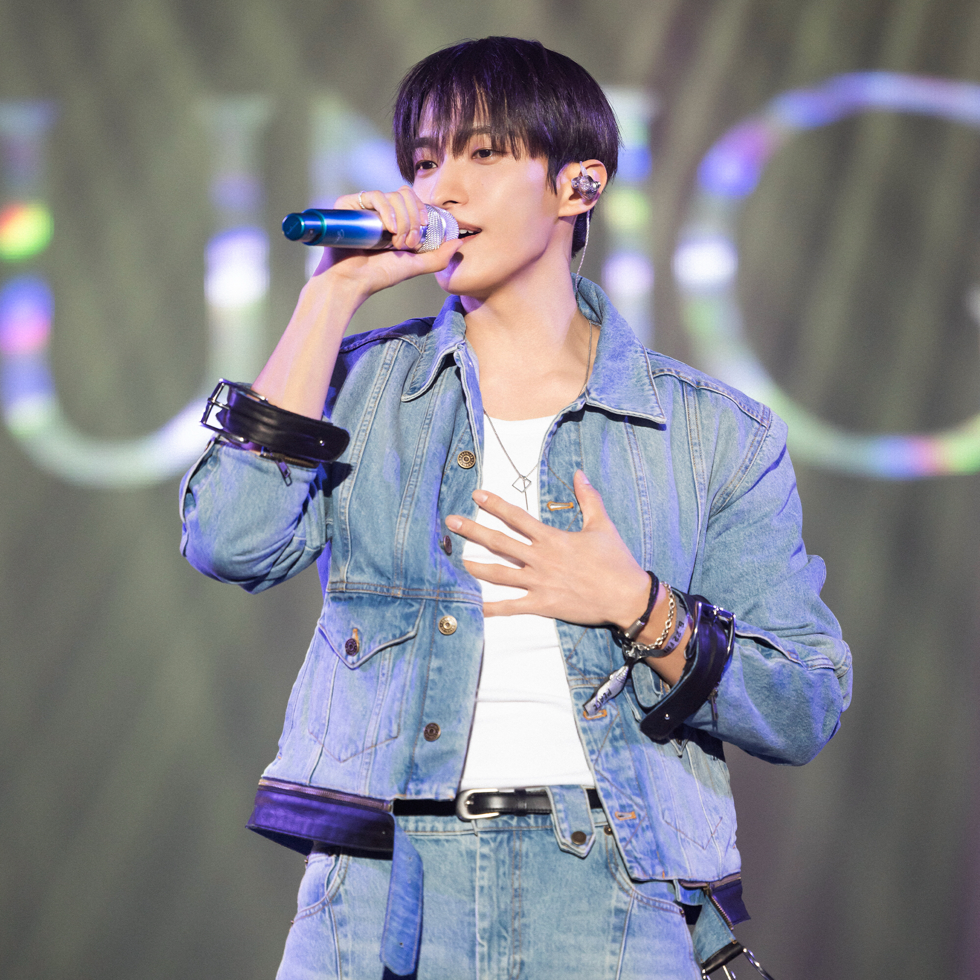 Latest photo of DK (SEVENTEEN)