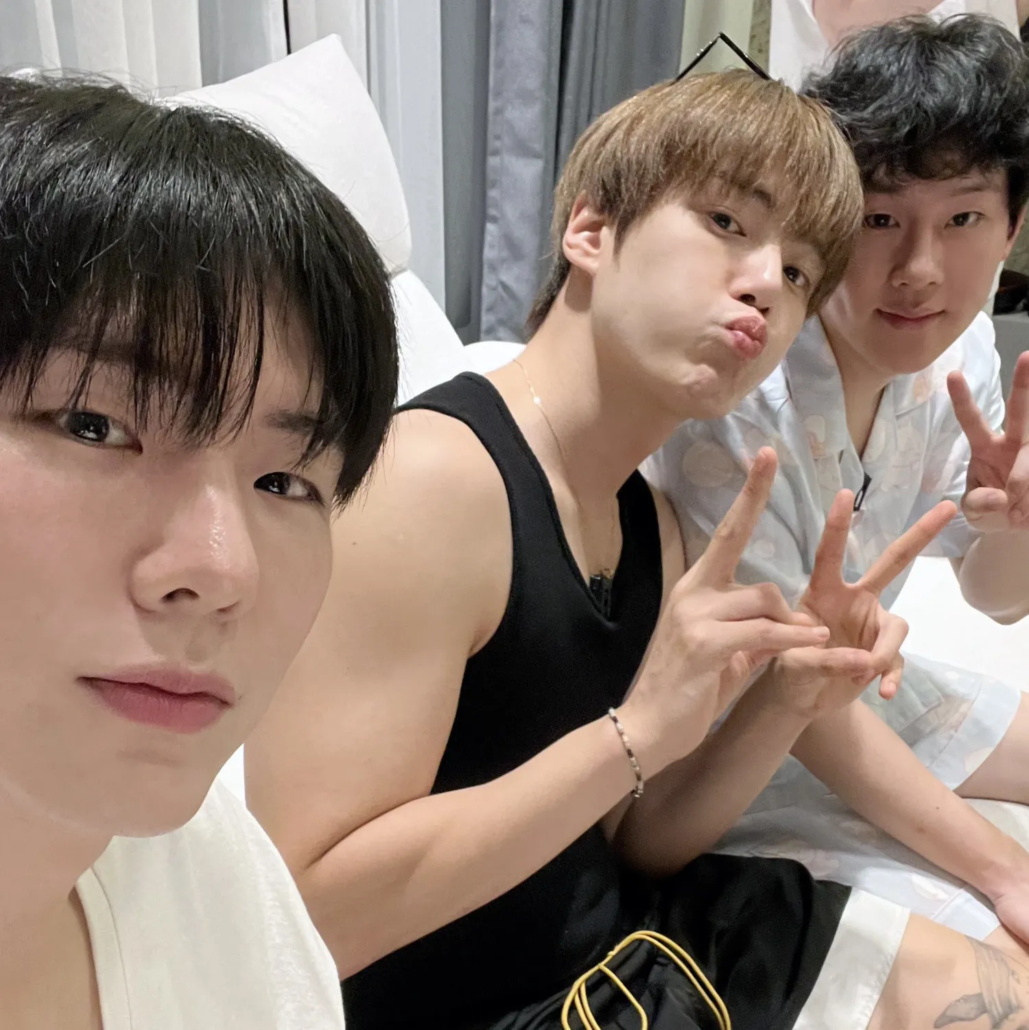 Momen yang diabadikan oleh penggemar MONSTA X