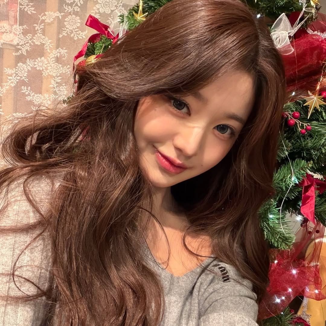 Latest photo of Jang Wonyoung (IVE)