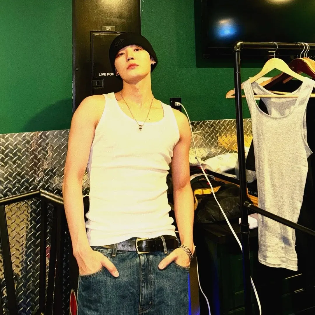 Latest photo of Chan (A.C.E)