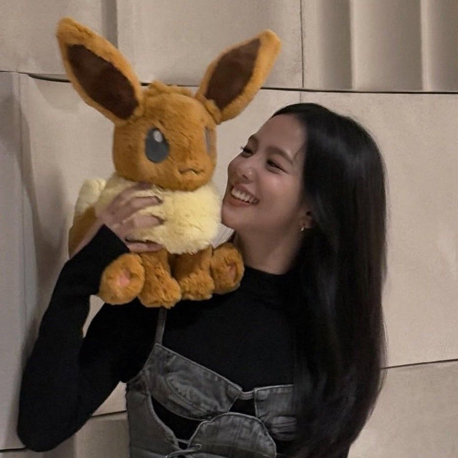 Foto aktivitas terbaru Jisoo (BLACKPINK)