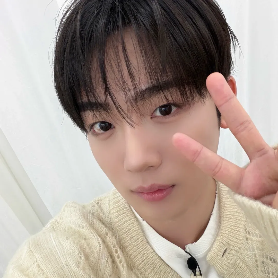 Behind-the-scenes cut of Kim Yohan (WEi)