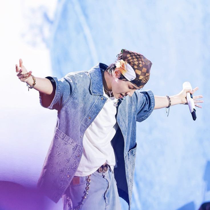 J-hope (防彈少年團)的最新活動照片