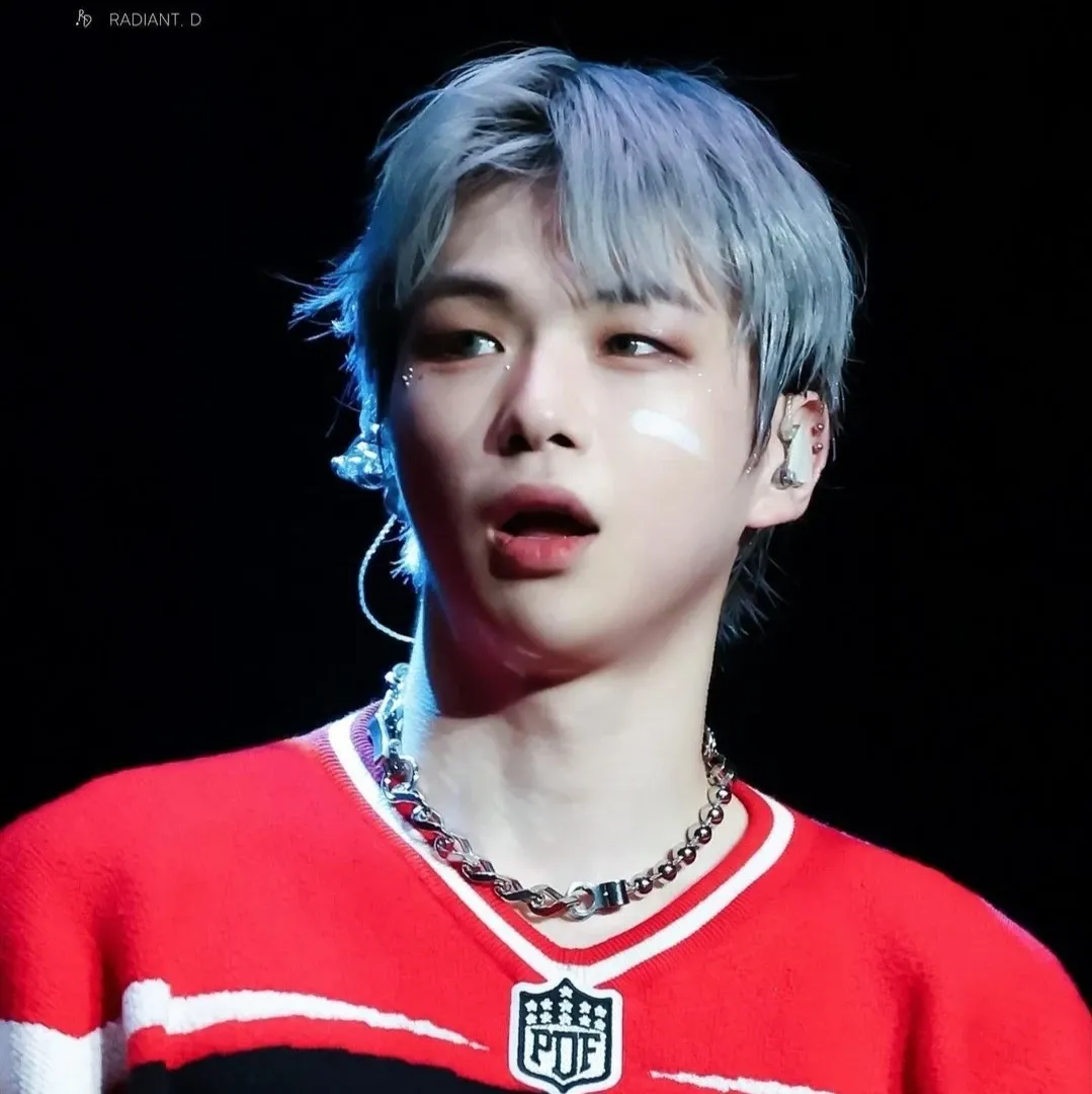 강다니엘 최근 활동샷