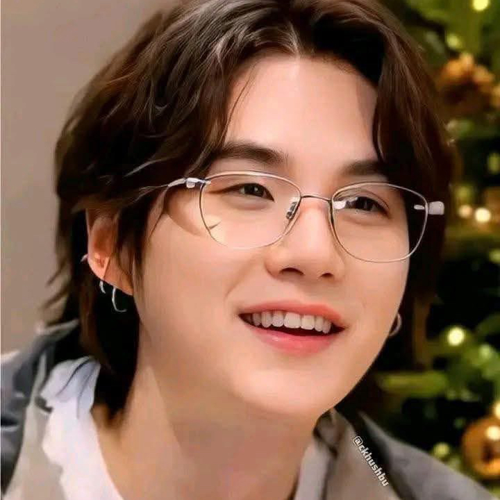 Potret di balik layar SUGA (BTS)