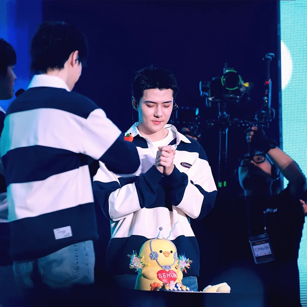 세훈 (EXO)의 비하인드 컷