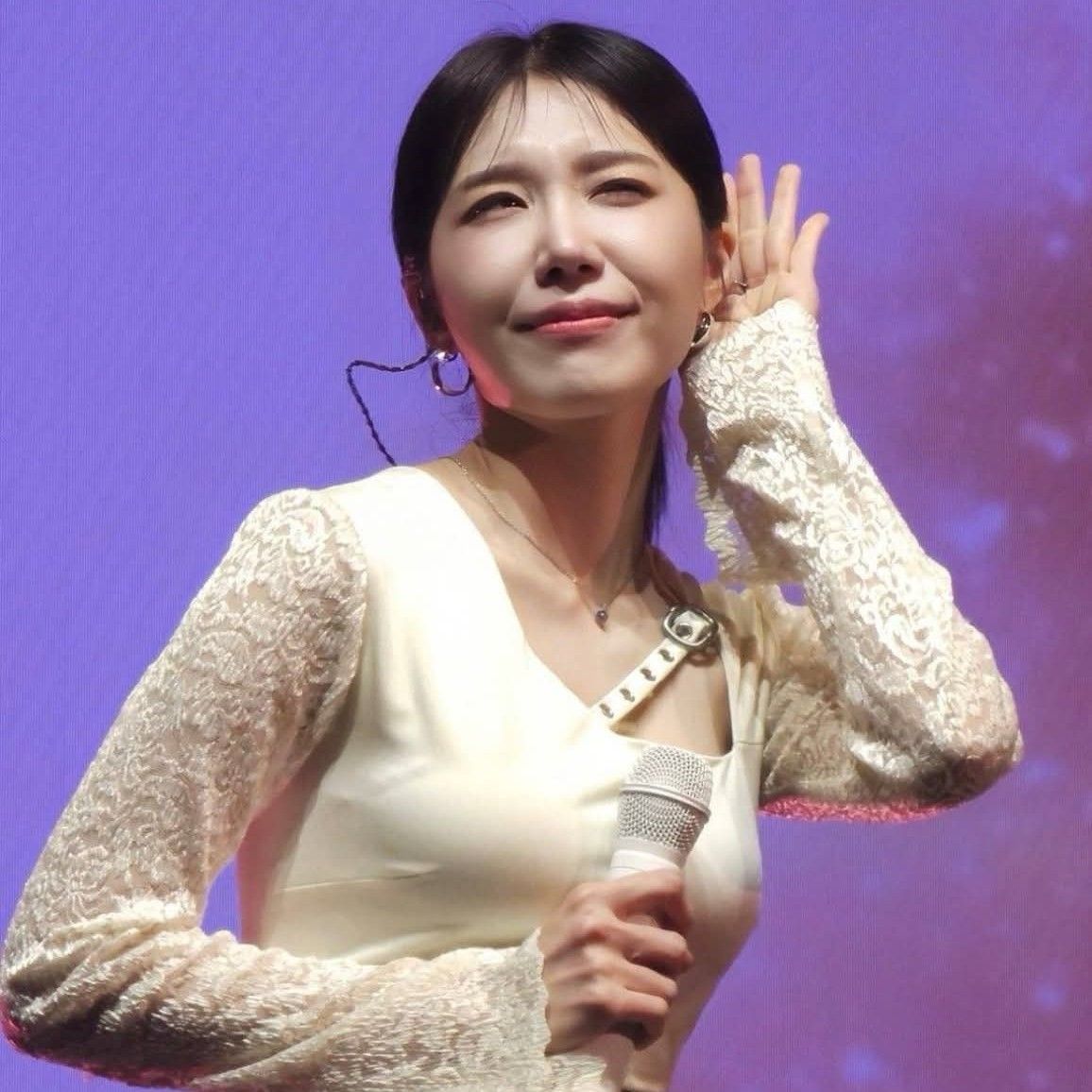 A moment captured by Jeong Eunji (Apink)'s fan