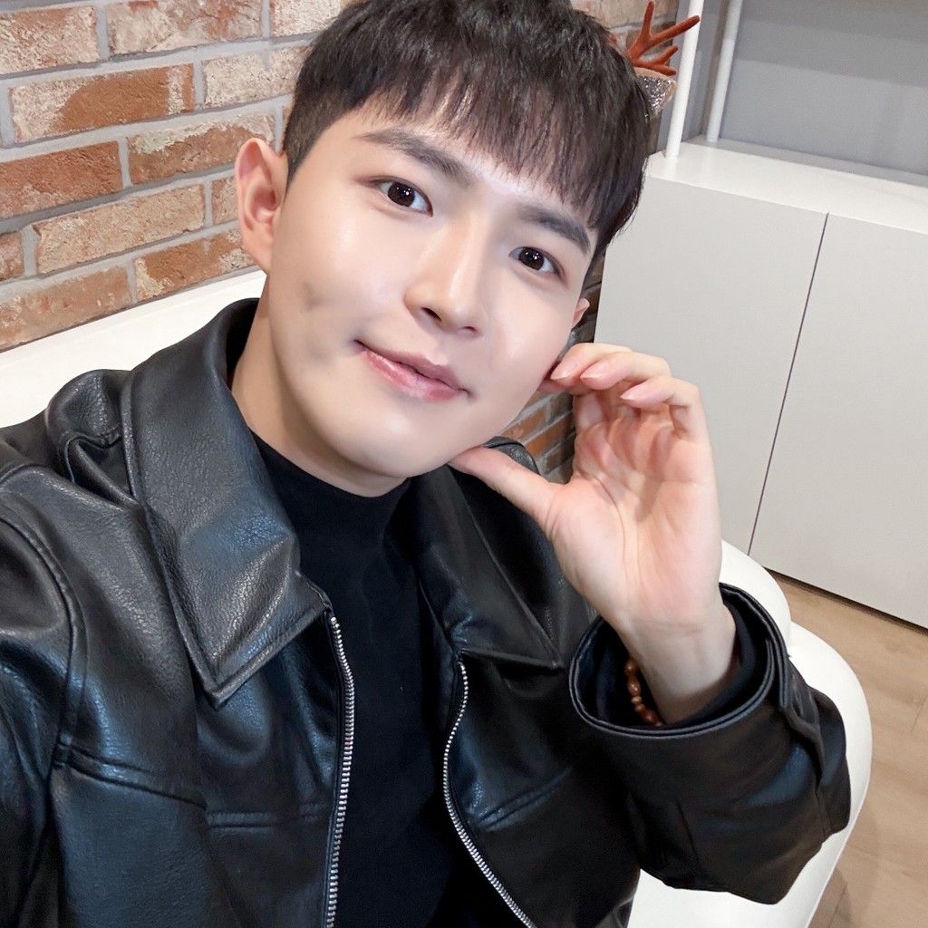 Potret di balik layar Kim Jaehwan