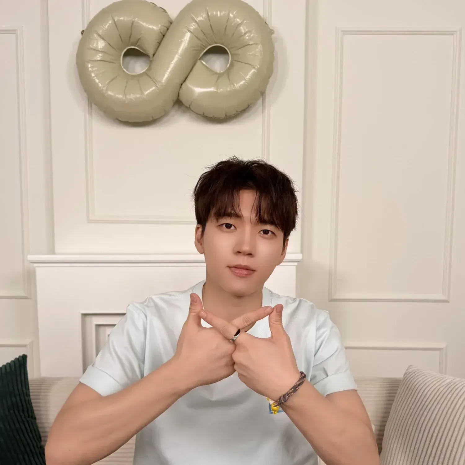A moment captured by Woohyun (INFINITE)'s fan