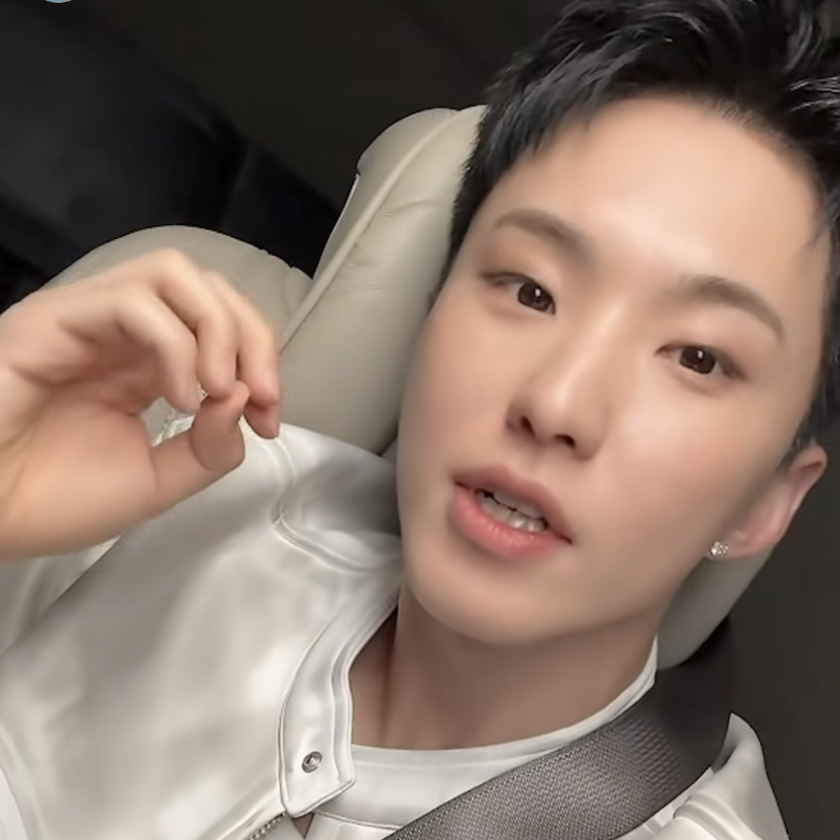 ホシ (SEVENTEEN)の最近の活動写真