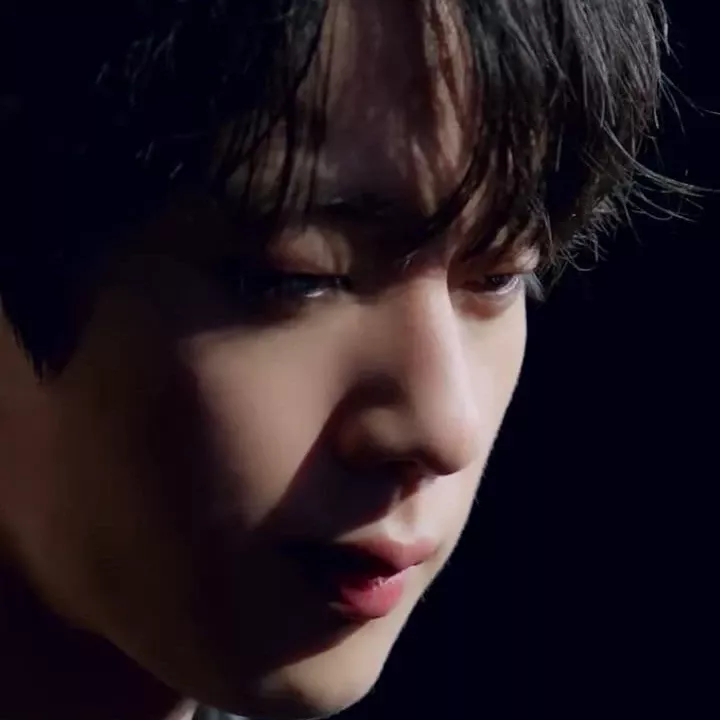 Latest photo of Jin (BTS)