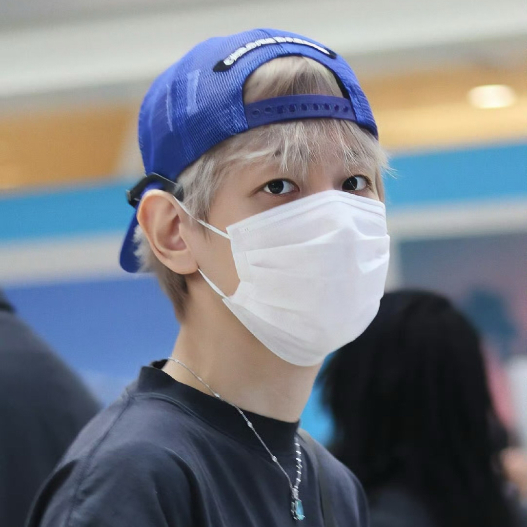 A moment captured by Baekhyun (EXO)'s fan