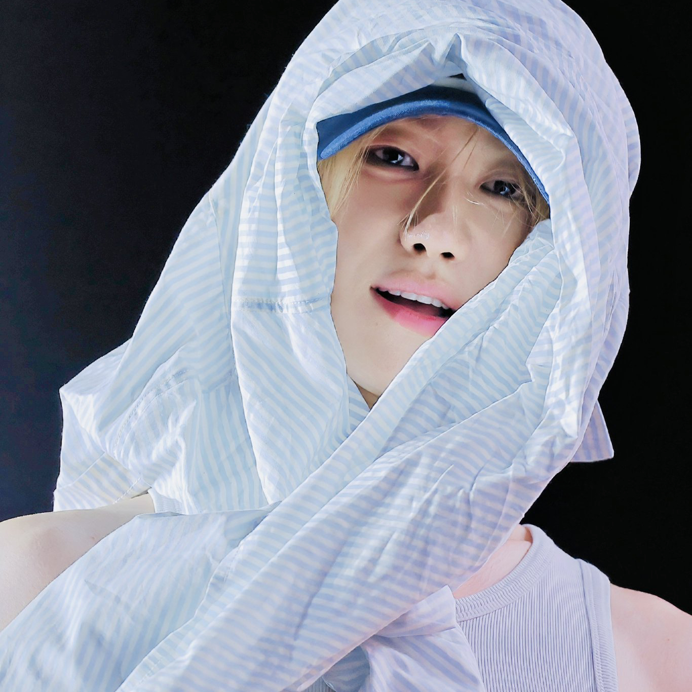 Behind-the-scenes cut of The 8 (SEVENTEEN)