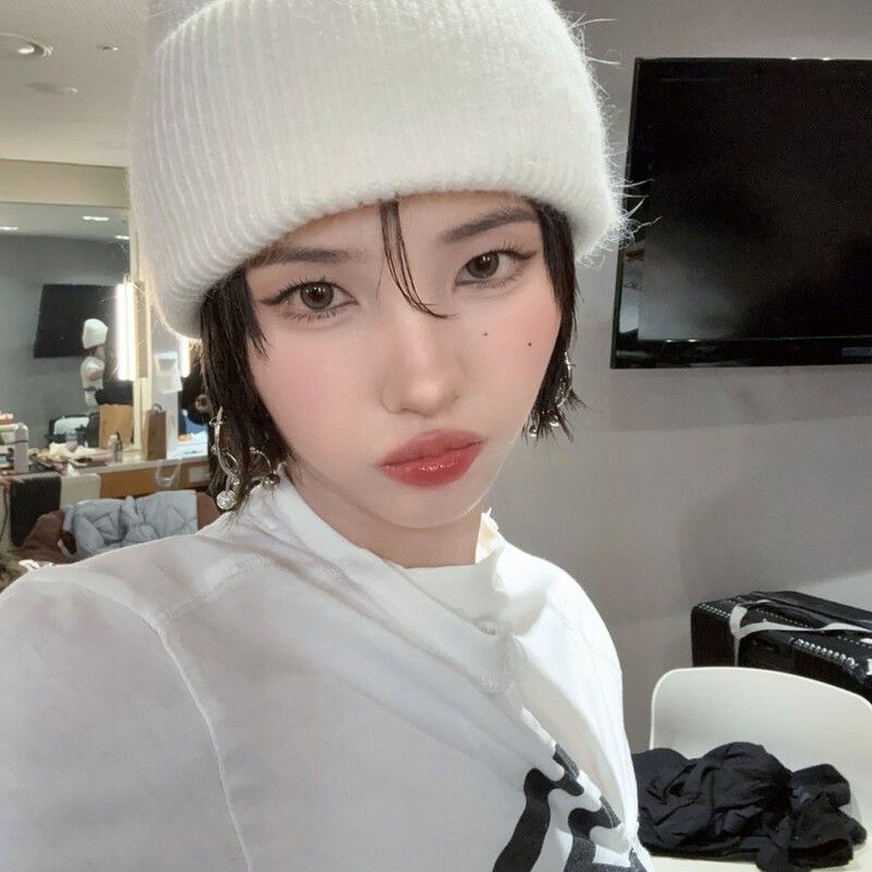 Potret di balik layar Soyeon (i-dle)