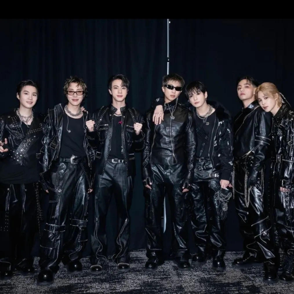 Behind-the-scenes cut of BTS