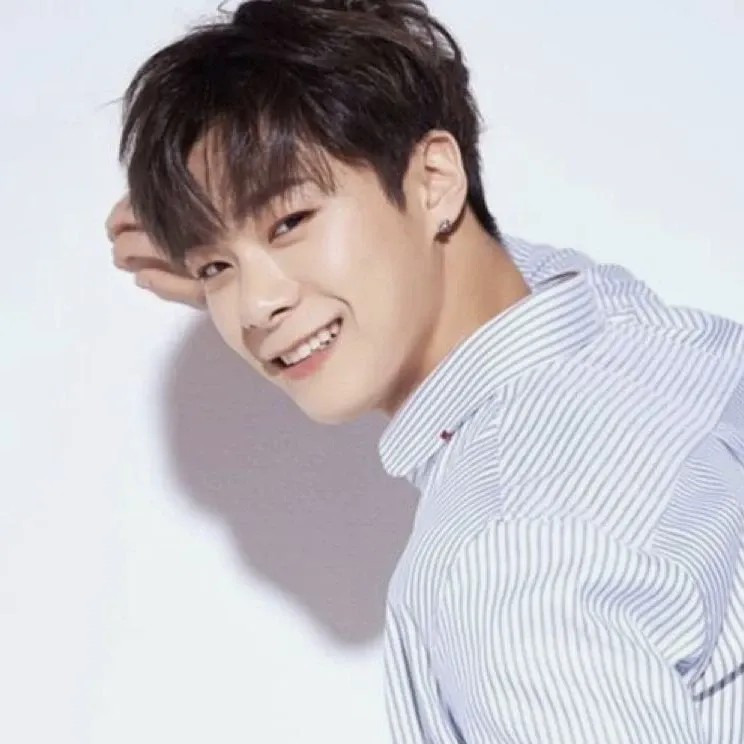 Recent activity shot of Moonbin (ASTRO)
