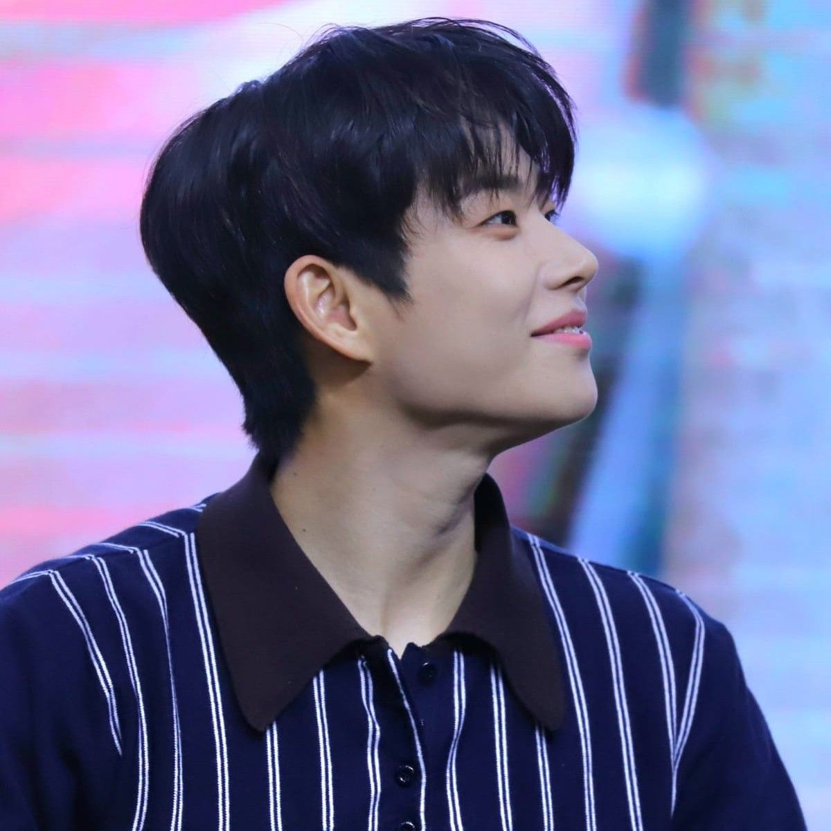 A moment captured by MJ (ASTRO)'s fan