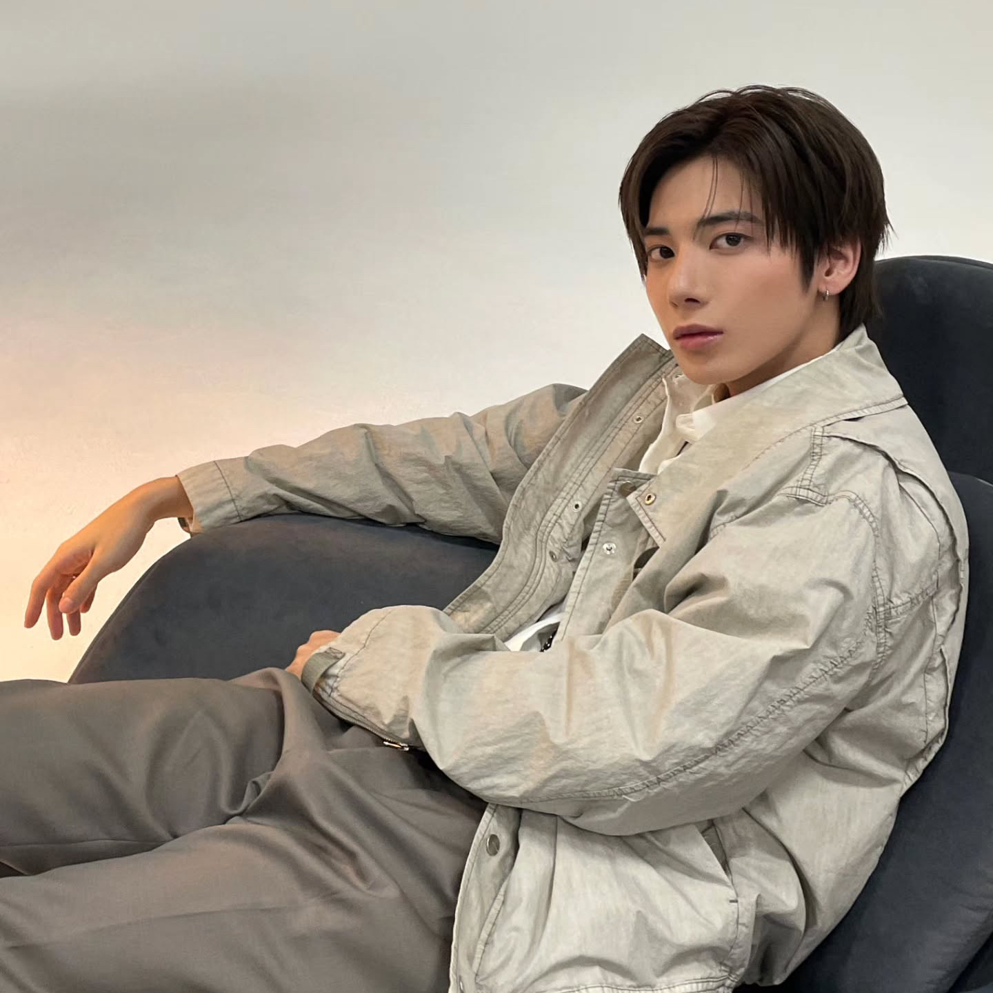 투모로우바이투게더의 비하인드 컷