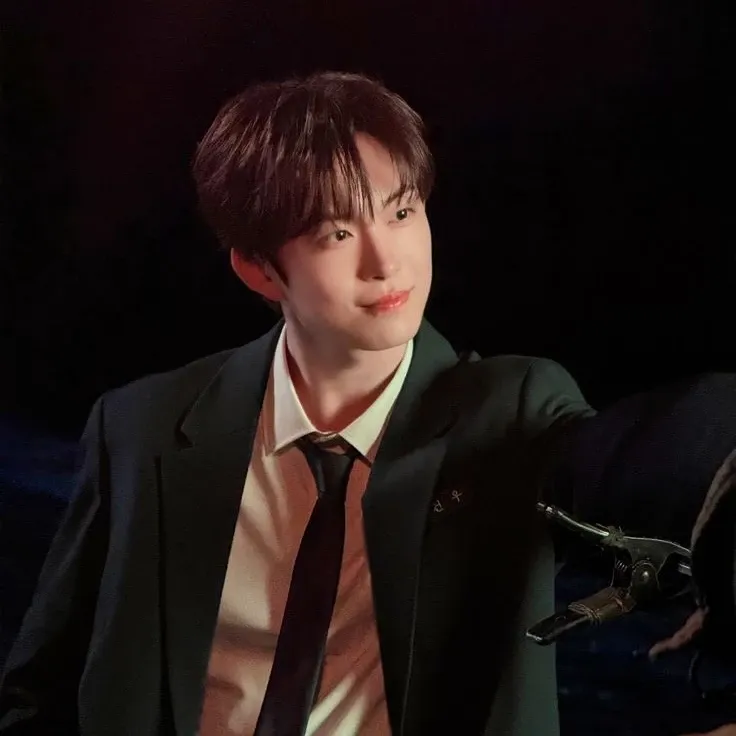 A moment captured by Kim Geonwoo (ALPHA DRIVE ONE)'s fan
