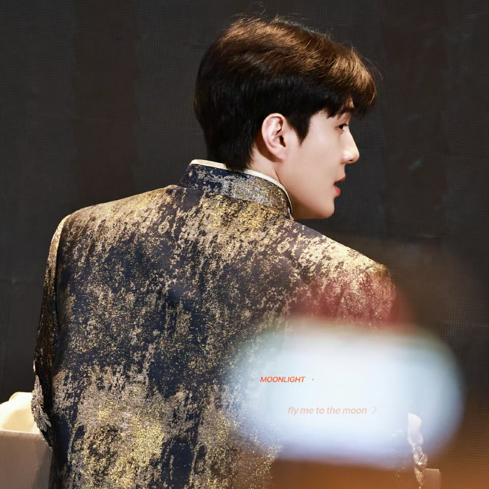 세훈 (EXO)의 최신 사진