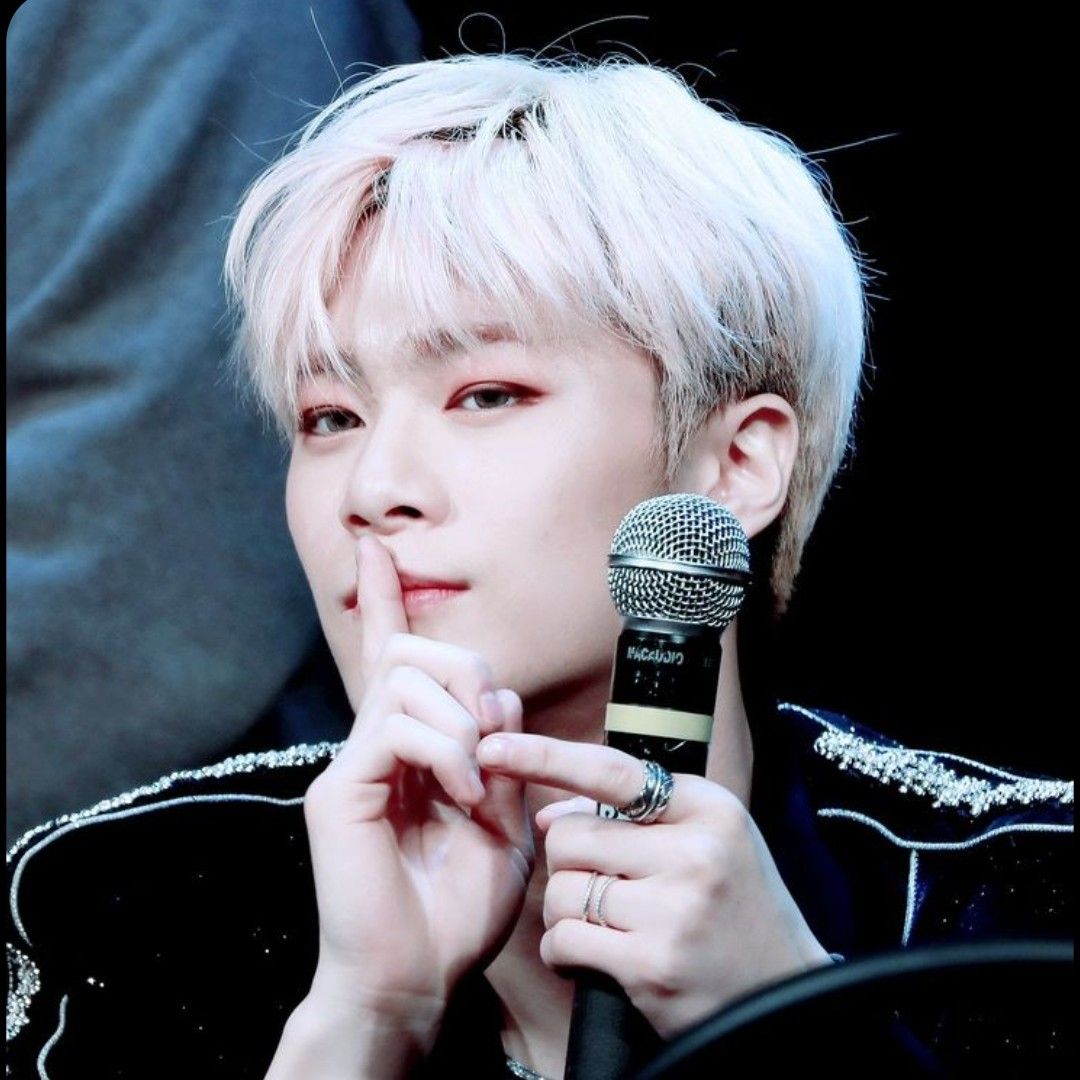 Behind-the-scenes cut of Moonbin (ASTRO)