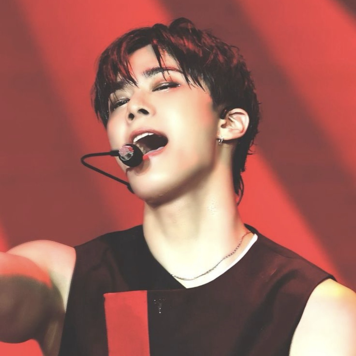 Latest photo of Moonbin (ASTRO)