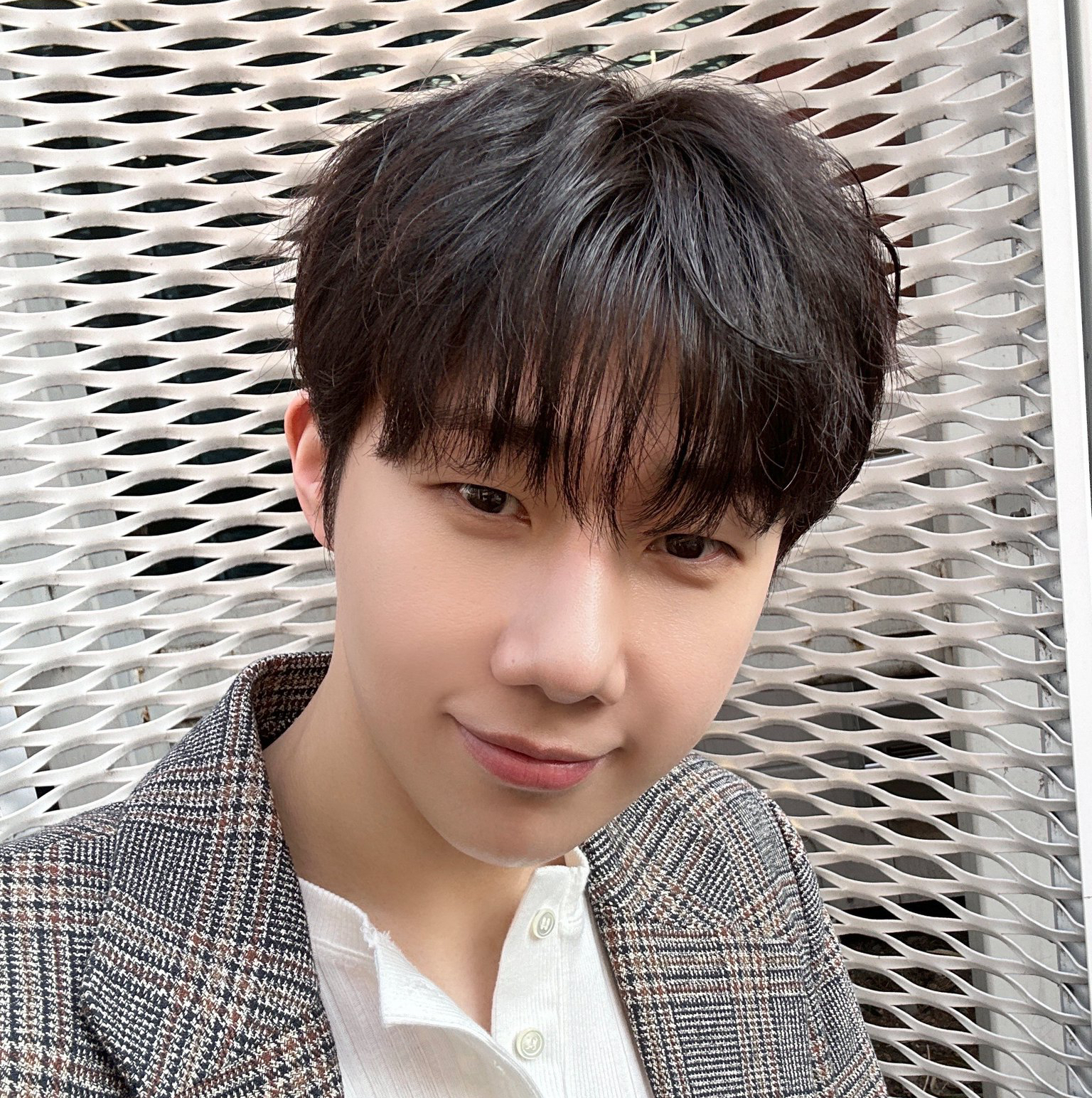 Latest photo of Sungkyu (INFINITE)