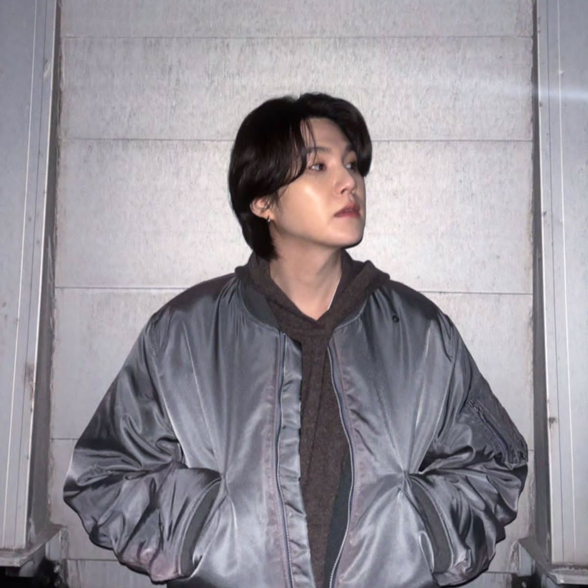 Behind-the-scenes cut of BTS