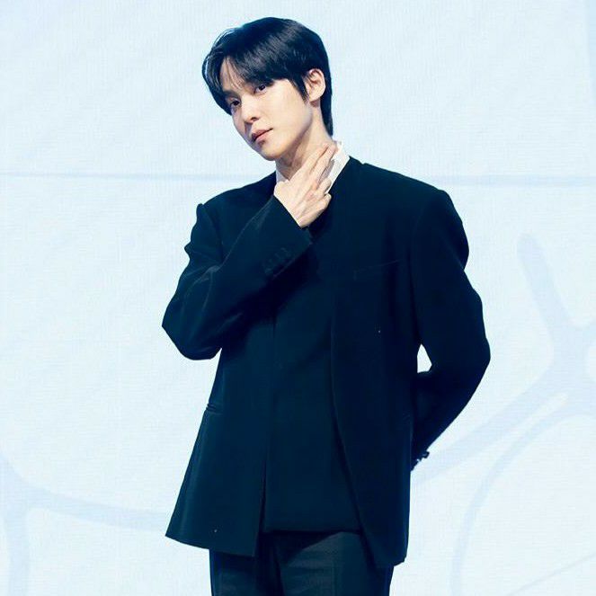 ATEEZ的最新照片