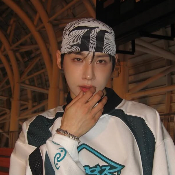 Behind-the-scenes cut of Jeon Woong (AB6IX)