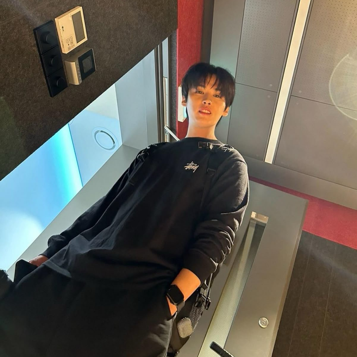 Behind-the-scenes cut of Lee Know (Stray Kids)