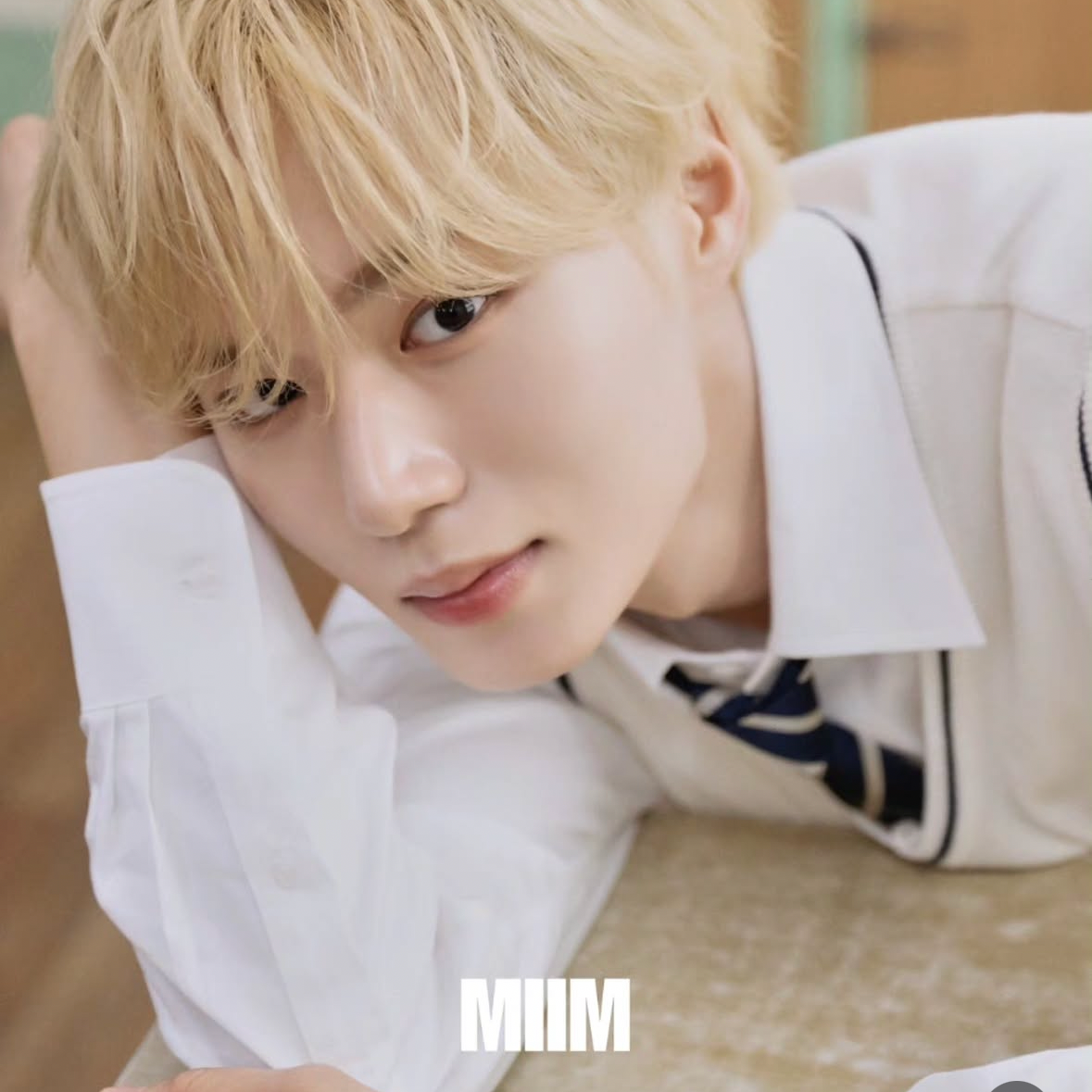 Behind-the-scenes cut of Kim Junseo (ALPHA DRIVE ONE)