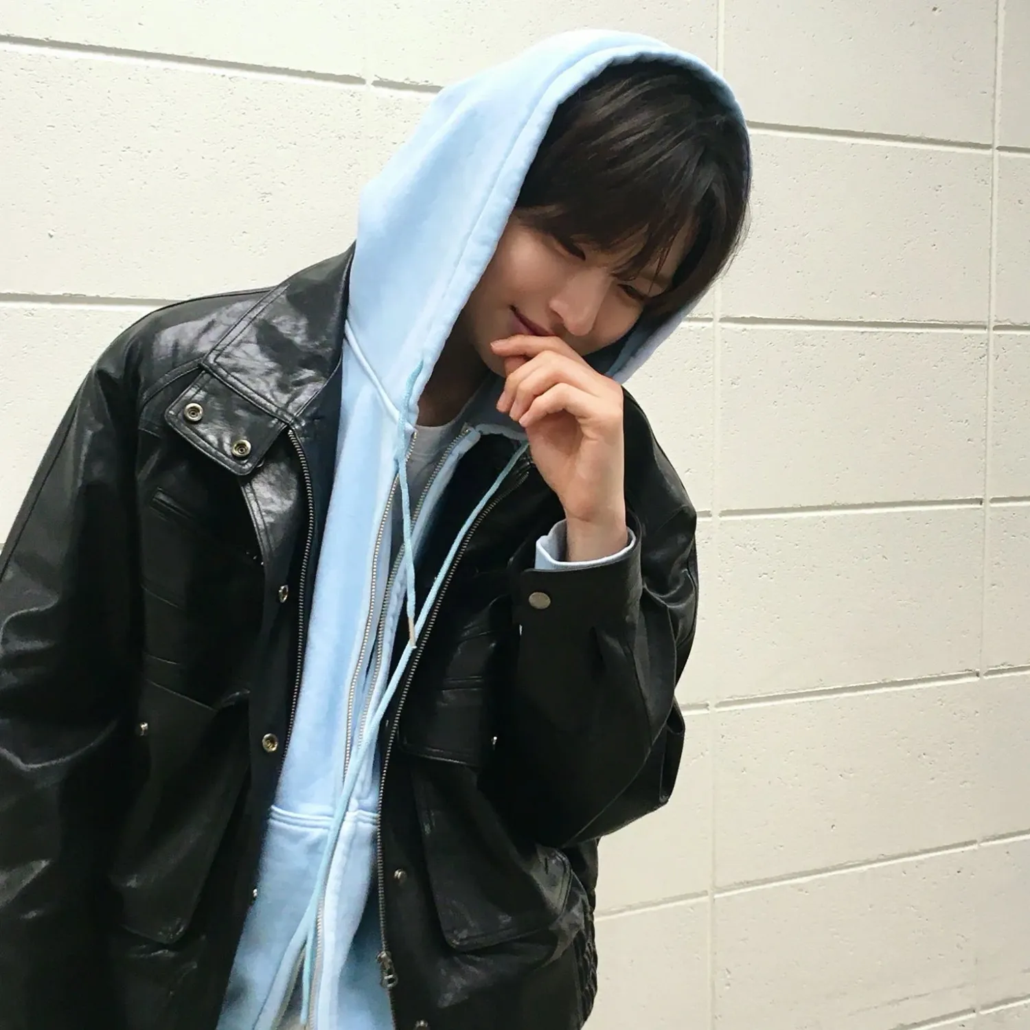 A moment captured by Chu yoochan (IDID)'s fan