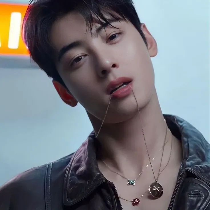 Recent activity shot of Eunwoo (ASTRO)