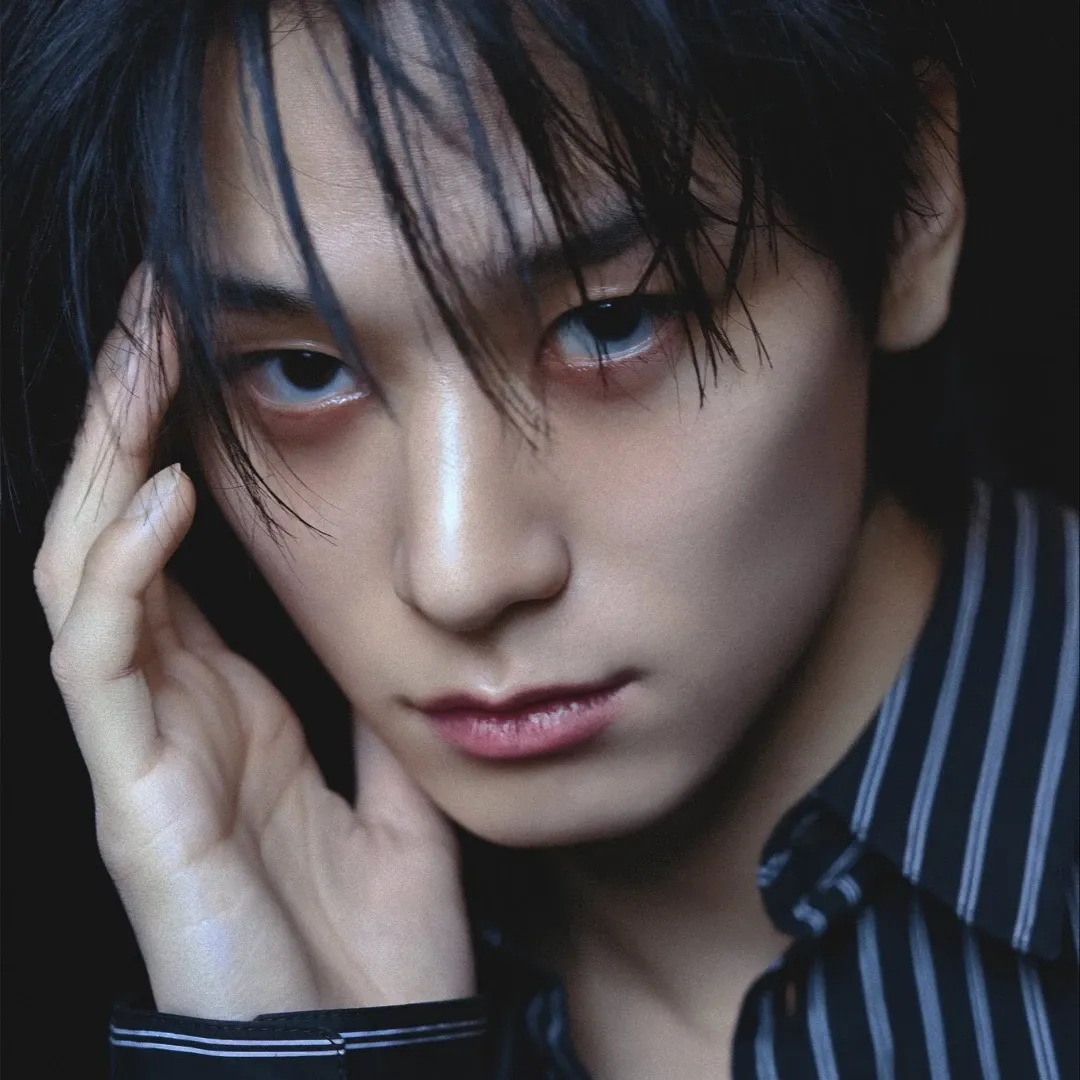 Behind-the-scenes cut of Juyeon (THE BOYZ)