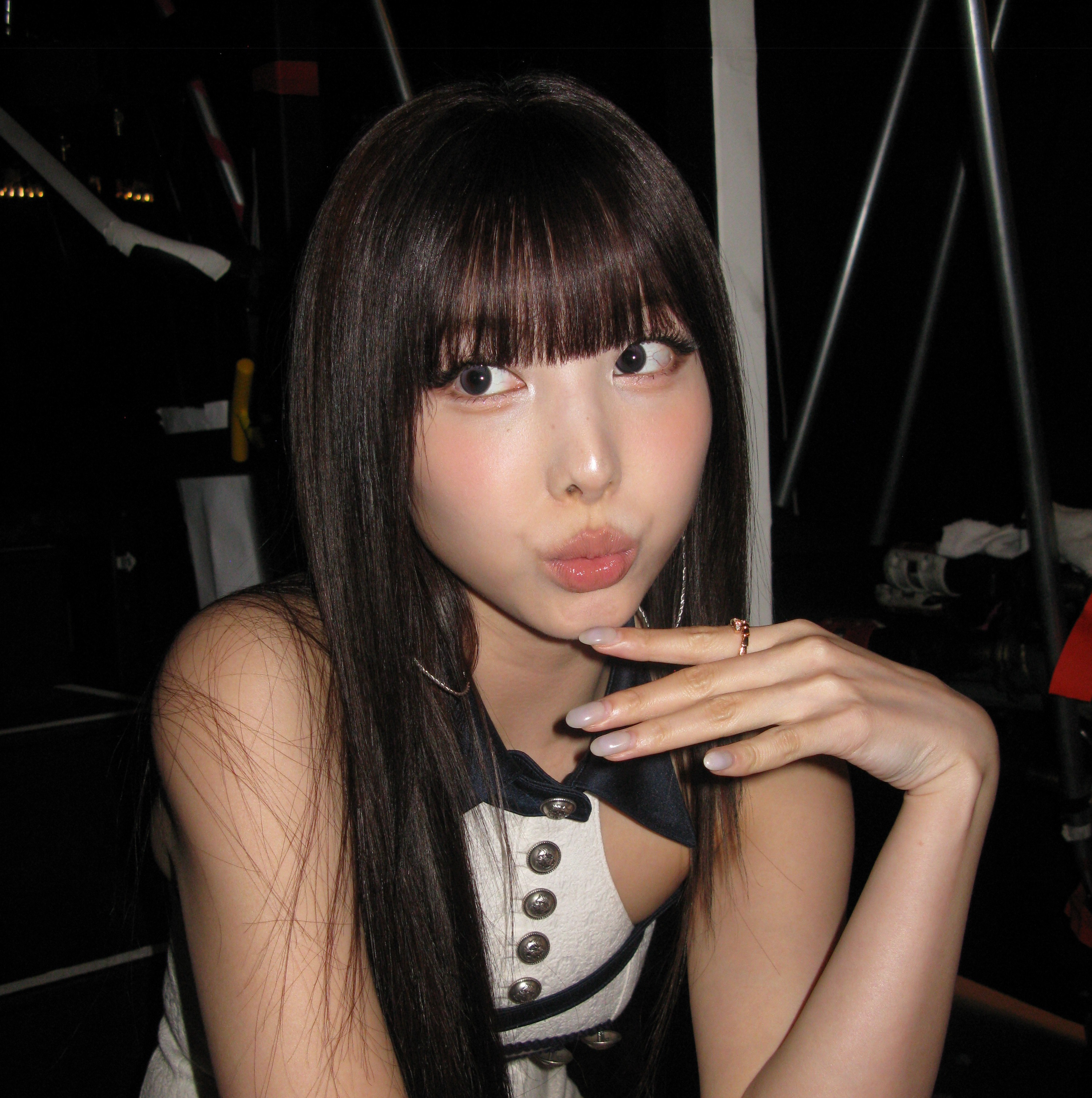 A moment captured by Nayeon (TWICE)'s fan