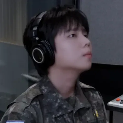 A moment captured by Jung Seunghwan's fan