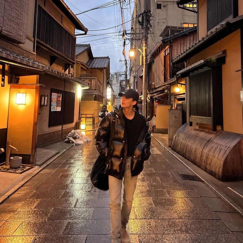 Latest photo of Jeonghan (SEVENTEEN)